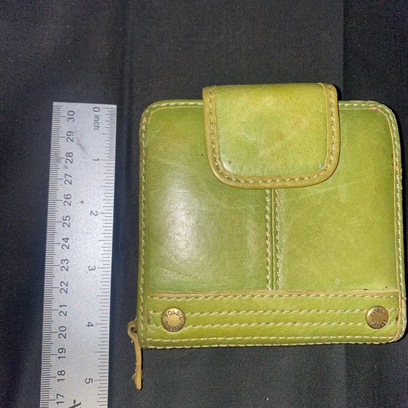 Green Leather Wallet - Picture 2 of 8